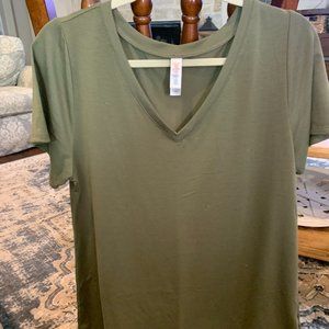 Lularoe Large Sage/Olive Christy T